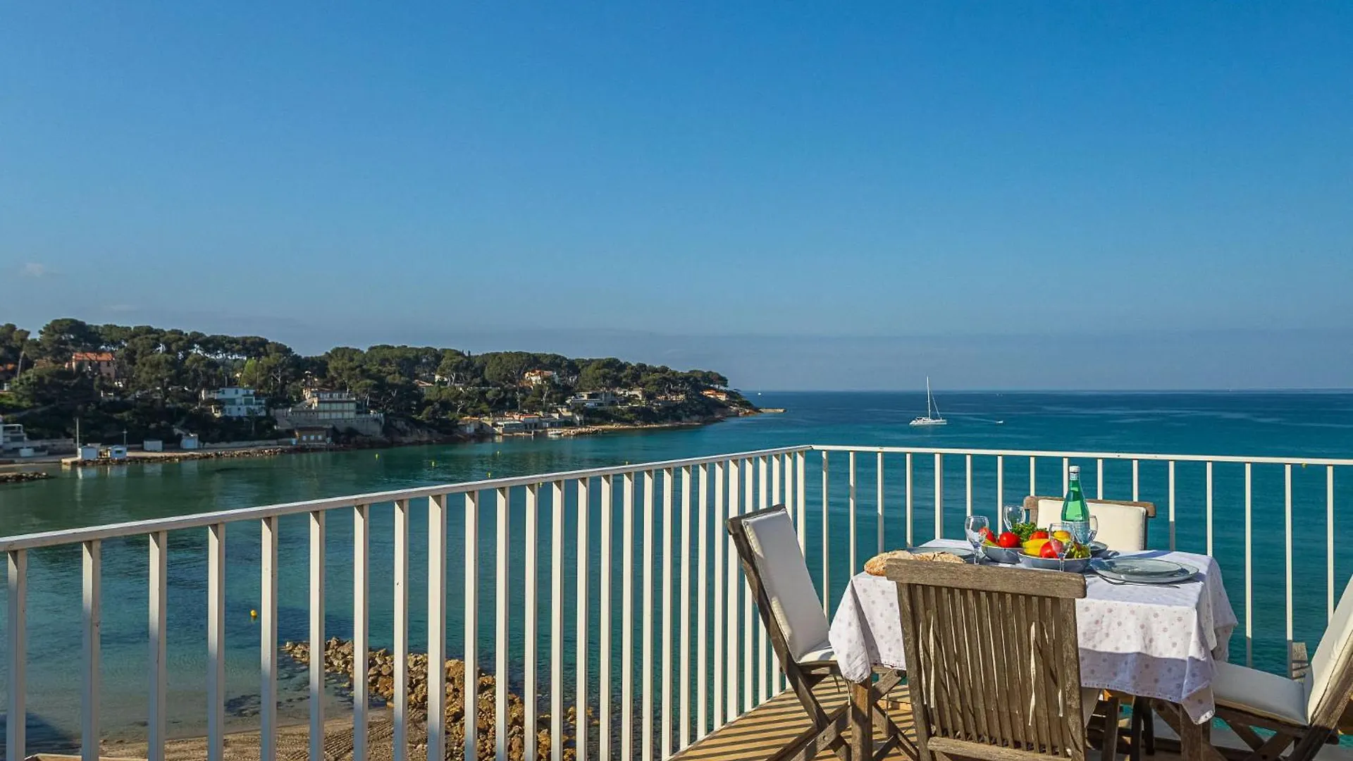 Apartment La Kamarina By Interhome Sanary-sur-Mer 0*,  França